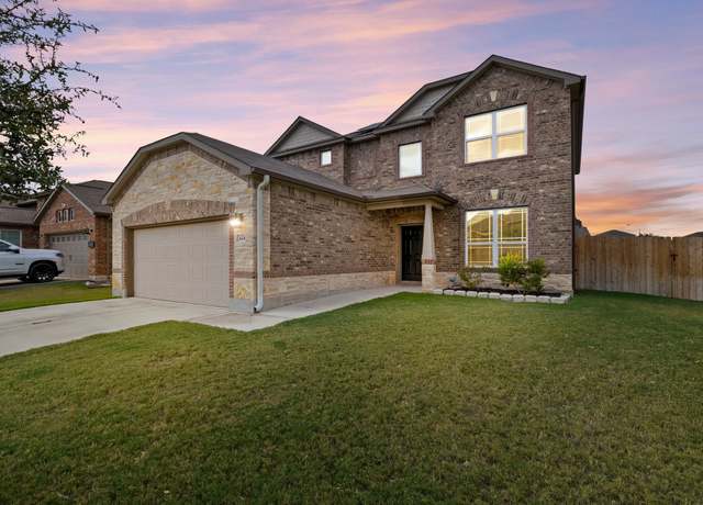 Property at 424 Hendelson Ln, Hutto, TX 78634, 4 beds, 3.5 baths