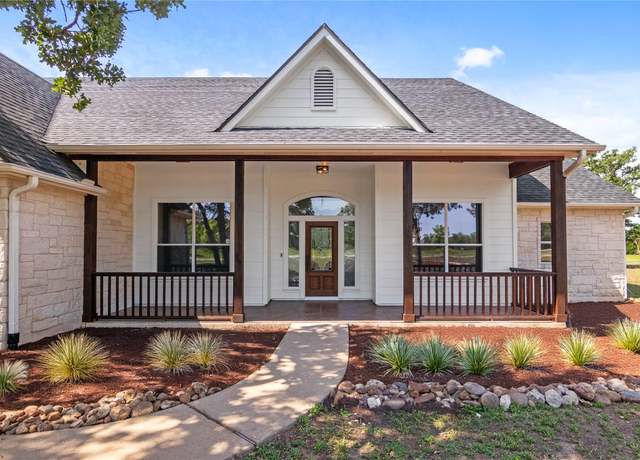 Property at 105 Musket Dr, Bastrop, TX 78602, 4 beds, 2 baths