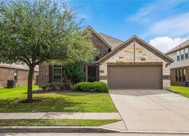 Property at 2002 S Ash Cv, Hutto, TX 78634, 3 beds, 2 baths