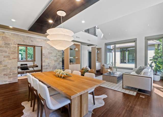 Property at 2204 Meadowbrook Dr, Austin, TX 78703, 5 beds, 4 baths