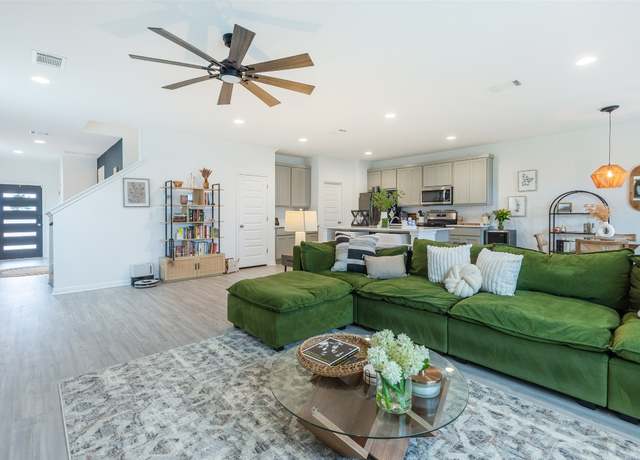 Property at 12305 Zenyatta Dr, Buda, TX 78610, 4 beds, 3 baths