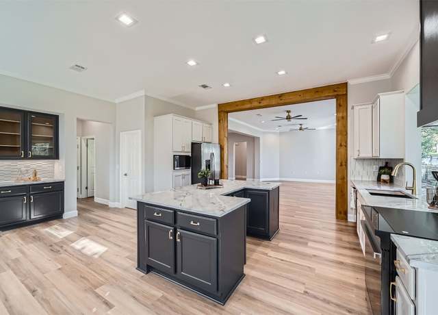 Property at 102 Blue Sky Ct, Georgetown, TX 78633, 3 beds, 2.5 baths