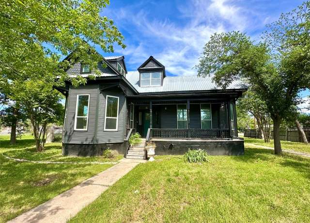 Property at 302 N Fm 1660 Hwy, Hutto, TX 78634, 3 beds, 2.5 baths