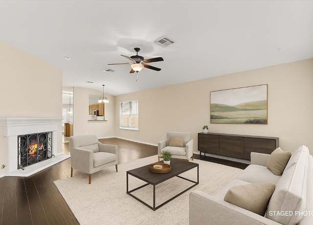 Property at 13438 Moscow Trl, Austin, TX 78729, 3 beds, 2.5 baths
