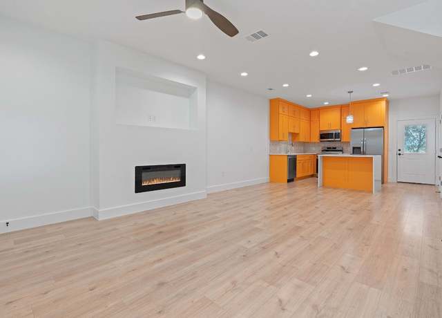 Property at 124 S Mockingbird Cir Unit A & B, Cedar Creek, TX 78612, 6 beds, 5 baths