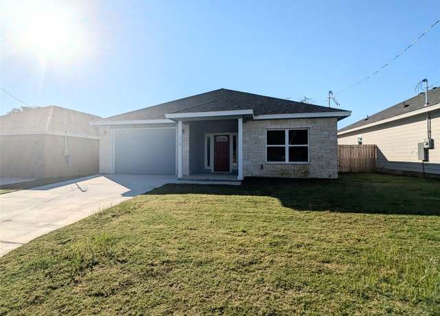 Property at 1712 E Avenue G, Lampasas, TX 76550, 3 beds, 2 baths