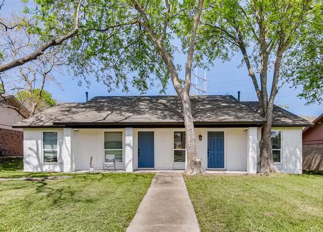 Property at 312 W William Cannon Dr, Austin, TX 78745, 4 beds, 2 baths