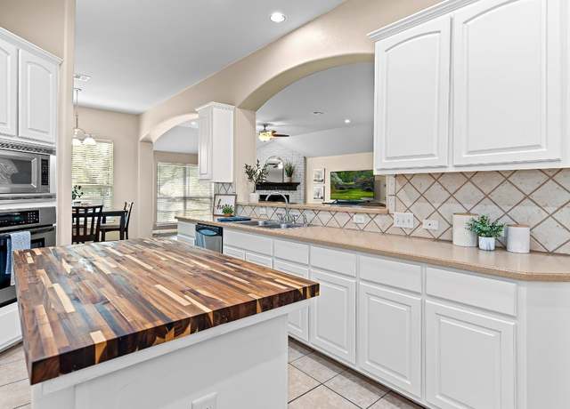Property at 3712 Cerulean Way, Round Rock, TX 78681, 3 beds, 2.5 baths