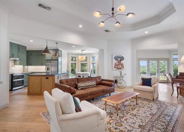 Property at 626 Canyon Rim Dr, Dripping Springs, TX 78620, 4 beds, 3.5 baths
