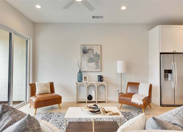 Property at 1937 E 38th 1/2 St Unit B, Austin, TX 78723, 4 beds, 3.5 baths