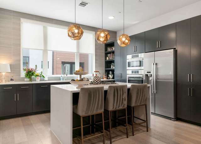 Property at 3100 Menchaca Rd #33, Austin, TX 78704, 2 beds, 3 baths