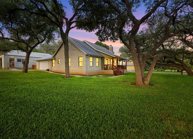 Property at 208 Willet Dr, Buda, TX 78610, 4 beds, 2.5 baths