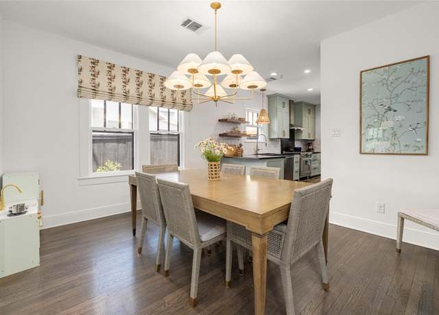 Property at 2101 Newfield Ln, Austin, TX 78703, 2 beds, 2 baths