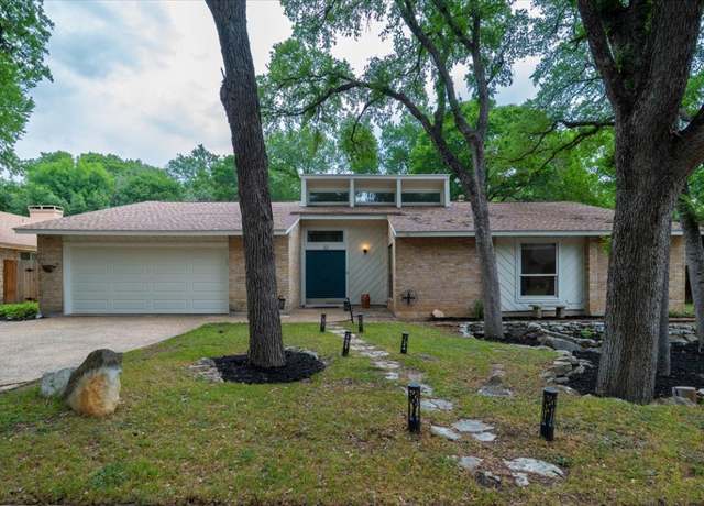 Property at 4831 Trail Crest Cir, Austin, TX 78735, 3 beds, 2 baths