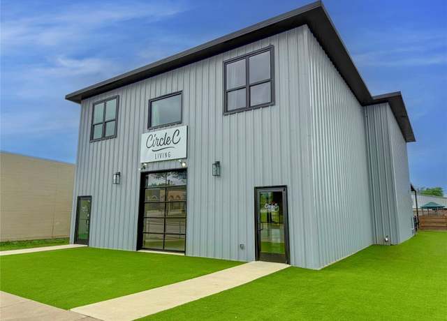 Property at 617 Main St, Lexington, TX 78947, 2 beds, 1.5 baths