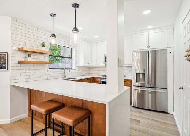 Property at 6610 Mesa Hollow Dr, Austin, TX 78750, 3 beds, 2 baths