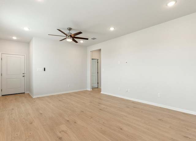 Property at 108 Tenny Ln, Kyle, TX 78640, 3 beds, 2 baths