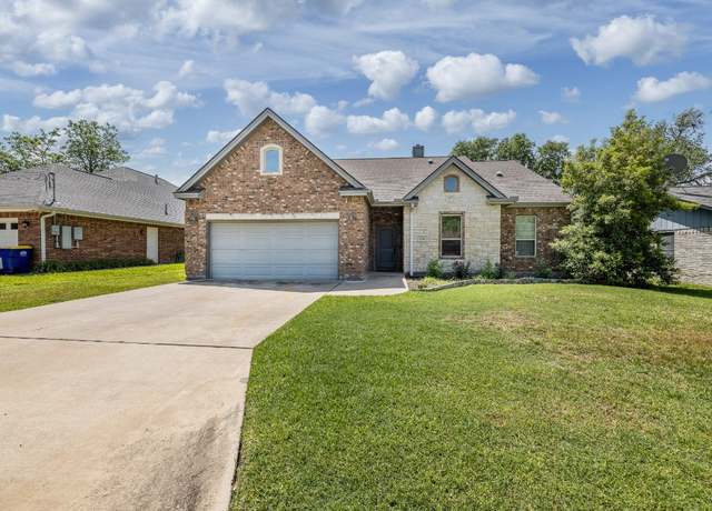 Property at 1338 Donovan St, Gonzales, TX 78629, 2 beds, 2 baths