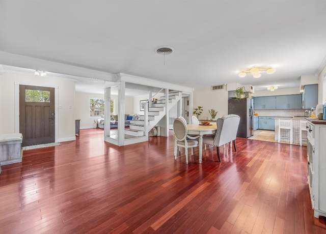 Property at 4608 Arapahoe Trl, Austin, TX 78745, 3 beds, 2 baths
