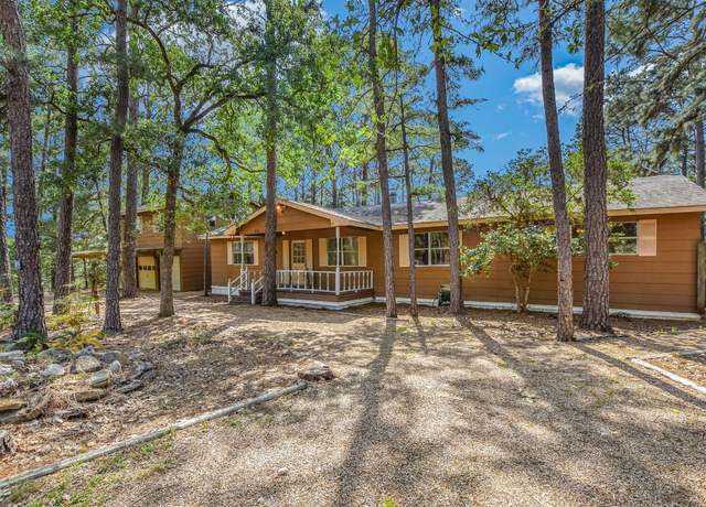 Property at 919 Stephen Ln, La Grange, TX 78945, 5 beds, 3 baths