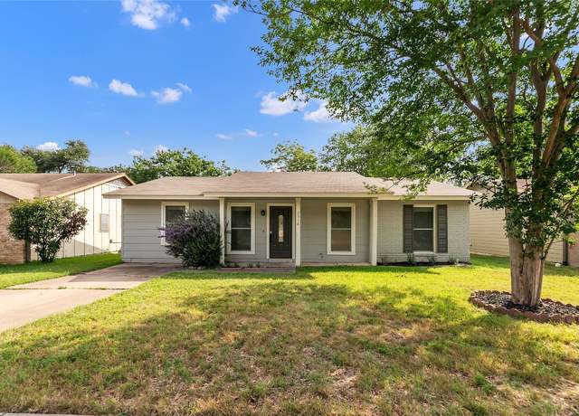 Property at 2518 Carlow Dr, Austin, TX 78745, 3 beds, 1.5 baths