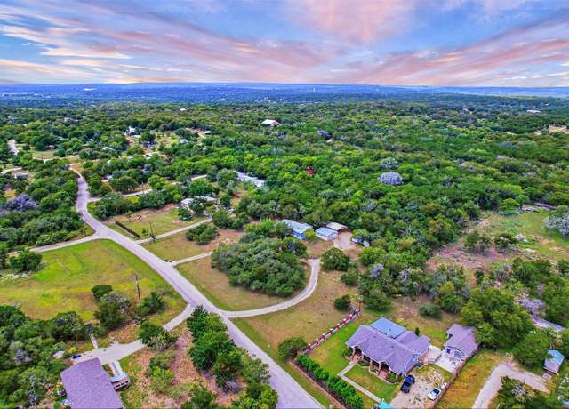 Property at 401 Oak Mdws, San Marcos, TX 78666, 3 beds, 2 baths