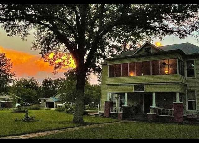 Property at 203 W Commerce St, San Saba, TX 76877, 6 beds, 5 baths