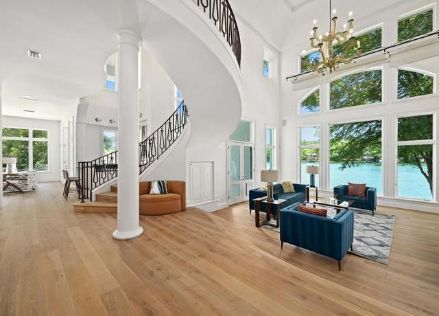 Property at 4009 Rivercrest Dr, Austin, TX 78746, 4 beds, 4.5 baths
