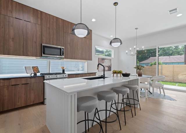 Property at 2114 Haskell St, Austin, TX 78702, 3 beds, 2.5 baths