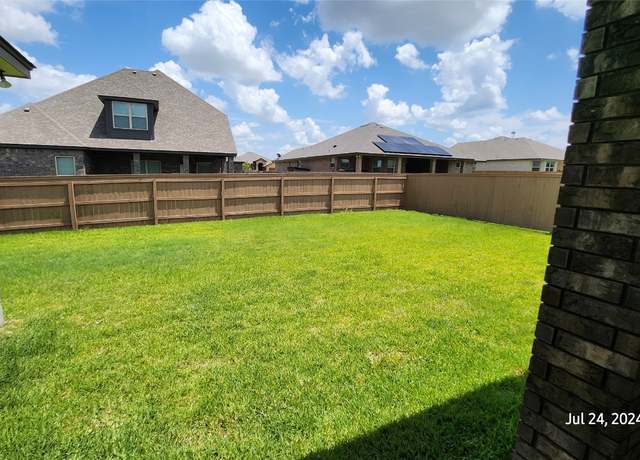 Property at 5000 Pinar Trl, Killeen, TX 76549, 4 beds, 2.5 baths