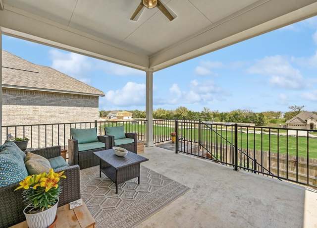 Property at 113 Cibolo Creek Loop, Bastrop, TX 78602, 3 beds, 2.5 baths