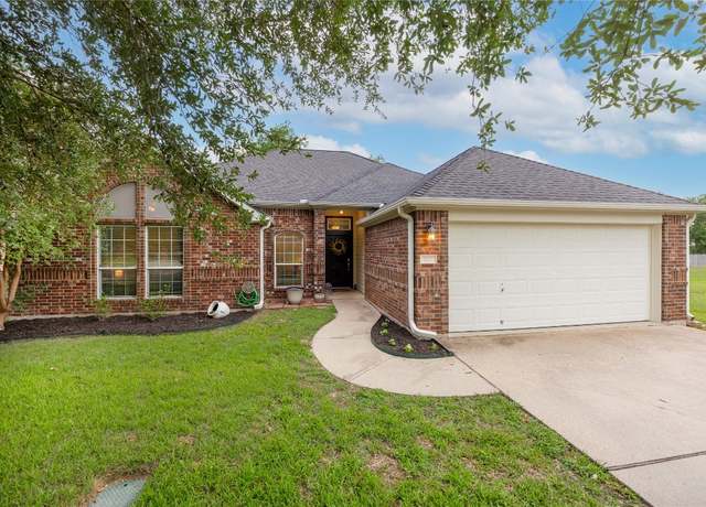 Property at 2627 Butterfly Dr, Temple, TX 76502, 3 beds, 2 baths