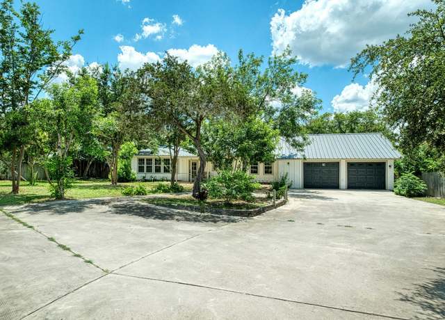 Property at 1606 Lone Man Mountain Rd, Wimberley, TX 78676, 3 beds, 2 baths