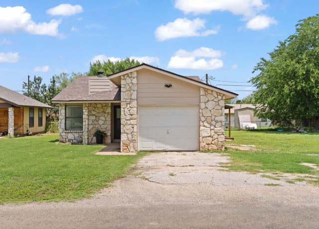 Property at 609 Aspen Ln, Cottonwood Shores, TX 78657, 3 beds, 2 baths