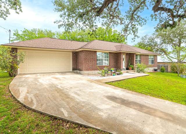 Property at 926 Zwicke St, Seguin, TX 78155, 3 beds, 2 baths