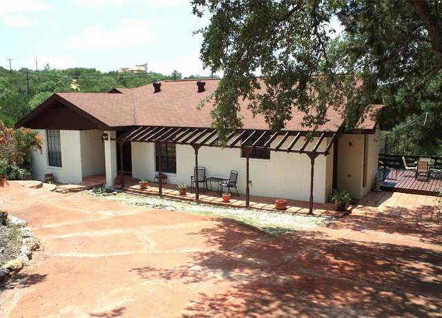 Property at 1004 Daviot Dr, Briarcliff, TX 78669, 4 beds, 2 baths