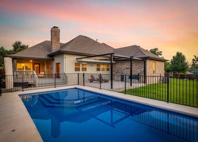 Property at 10310 Holme Lacey Ln, Austin, TX 78750, 3 beds, 2.5 baths