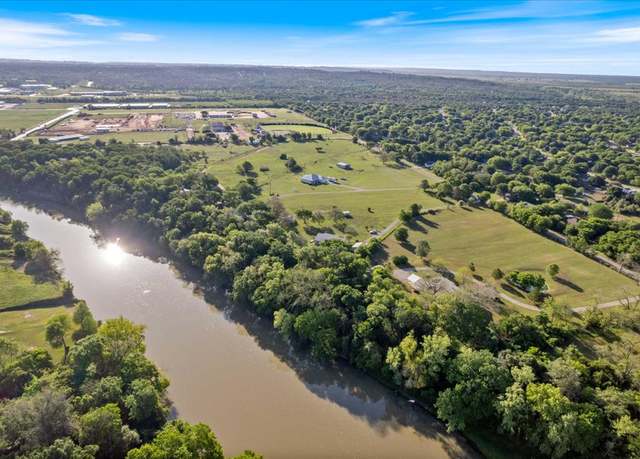 Property at 1218 Lovers Ln, Bastrop, TX 78602