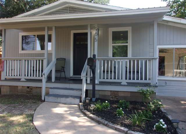 Property at 905 W Live Oak St, Austin, TX 78704, 2 beds, 1 bath