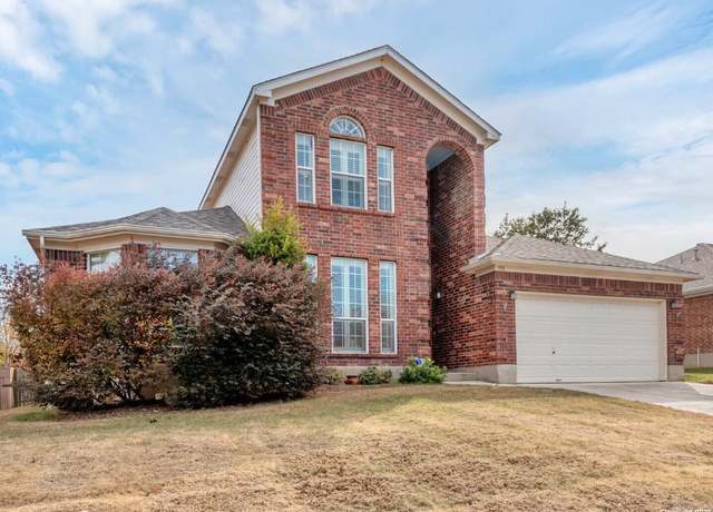 Property at 1755 Jasons South Ct, New Braunfels, TX 78130, 4 beds, 3 baths