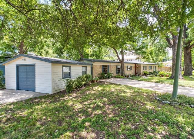 Property at 2301 Del Curto Rd, Austin, TX 78704, 3 beds, 2 baths