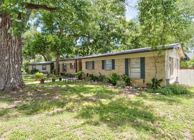 Property at 2301 Del Curto Rd, Austin, TX 78704, 3 beds, 2 baths