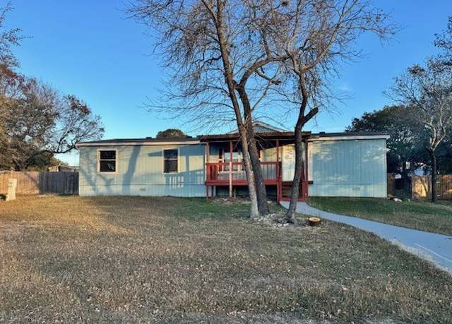 Property at 108 Jordan Dr, Belton, TX 76513, 4 beds, 2 baths