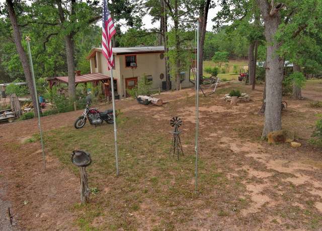 Property at 125 Turkey Trot Rd, Smithville, TX 78957, 3 beds, 2 baths