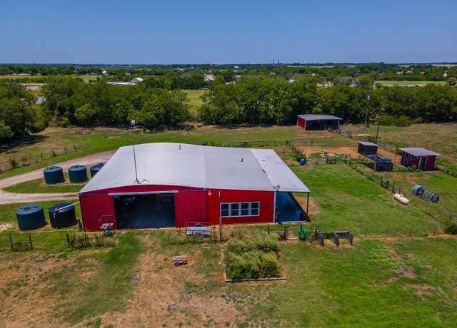 Property at 1380 Railroad St, Maxwell, TX 78656, 3 beds, 2 baths