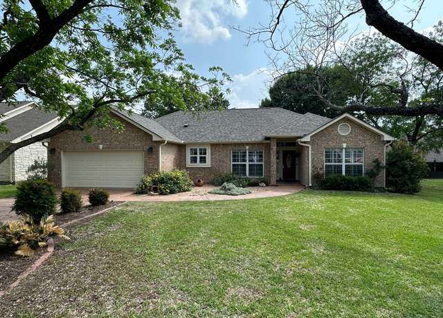 Property at 411 Stewart St, Marble Falls, TX 78654, 3 beds, 2 baths