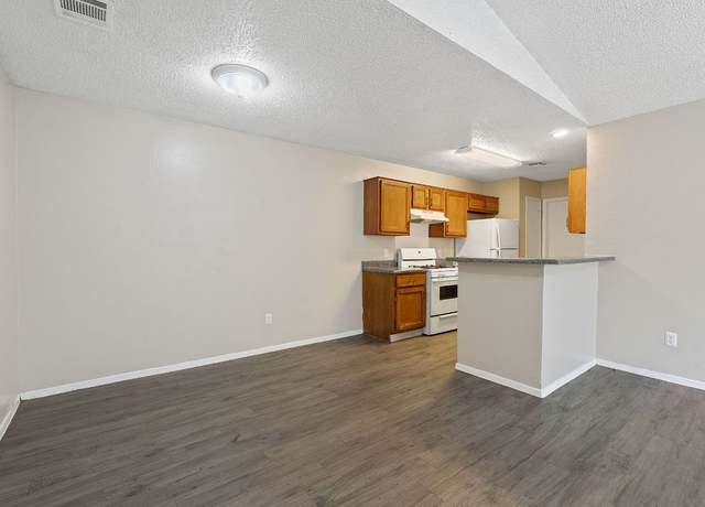 Property at 12323 Alderbrook Dr, Austin, TX 78758, 5 beds, 4 baths