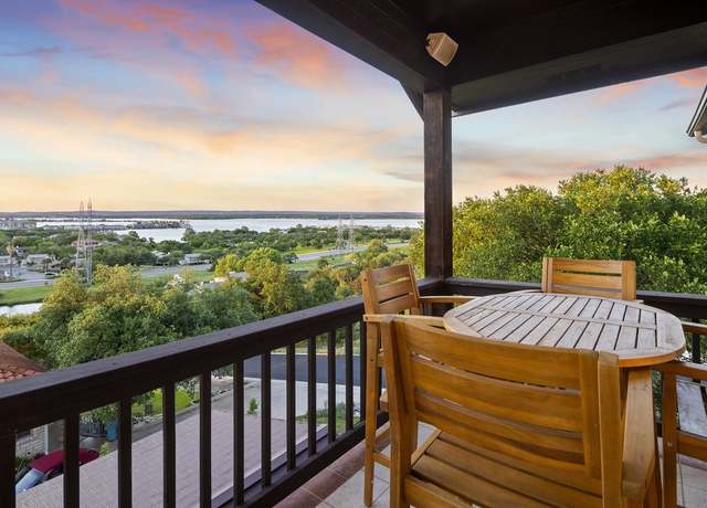 Property at 210 Half Moon St, Horseshoe Bay, TX 78657, 4 beds, 4 baths