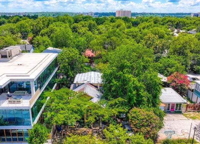 Property at 1409 E Cesar Chavez Blvd, Austin, TX 78702, 4 beds, 3 baths