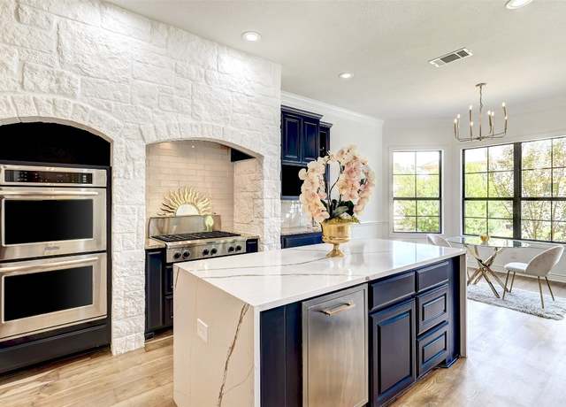 Property at 15006 Nightingale Ln, Austin, TX 78734, 5 beds, 3.5 baths